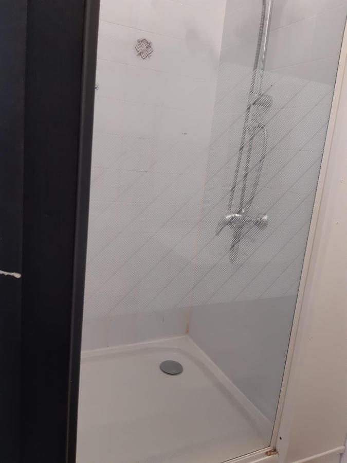 Studios Et Appartements En Centre Ville Boulogne Sur Mer Esterno foto