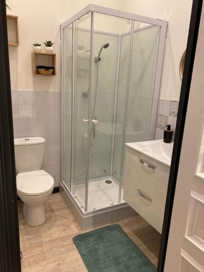 Studios Et Appartements En Centre Ville Boulogne Sur Mer Esterno foto