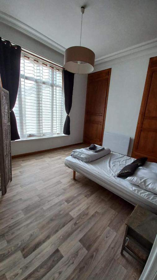 Studios Et Appartements En Centre Ville Boulogne Sur Mer Esterno foto