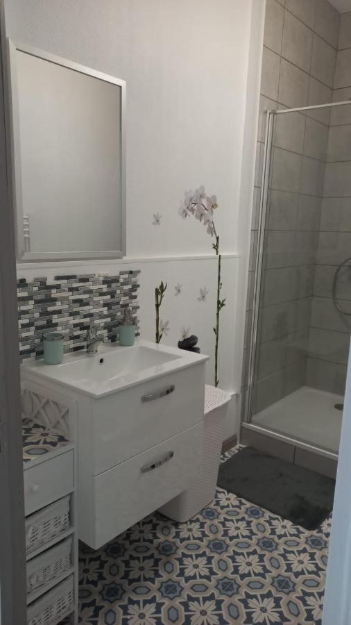 Studios Et Appartements En Centre Ville Boulogne Sur Mer Esterno foto